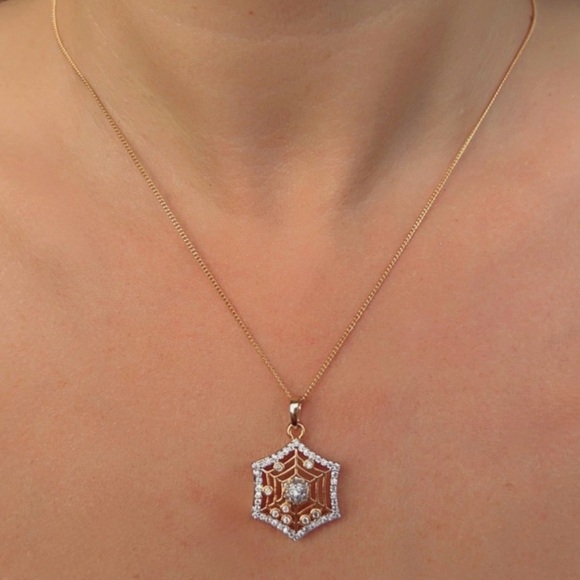 Spider Web Necklace 18k Gold Plated Luxury Jewelry - Picture 3 of 8